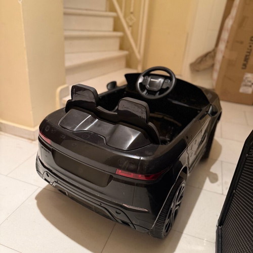Παιδικό αυτοκίνητο Licensed Range Rover Evoque ηλεκτροκίνητο μονοθέσιο 12 Volt μαύρο μεταχειρισμένο με ζημιά στη μίζα