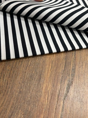 Striped fabric 0.50 x 1.50 like new, white - navy