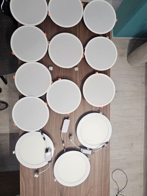 Led panels like new, set with small and large sizes