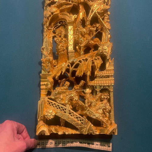 Traditional Chinese wood carving with gold leaf like new