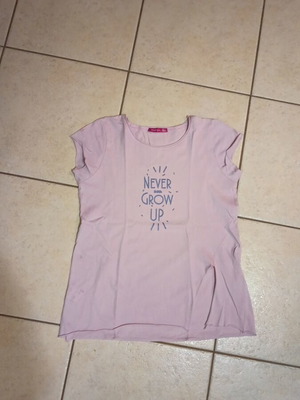 BodyTalk children's sports t-shirt like new, pink, short sleeve with side slit