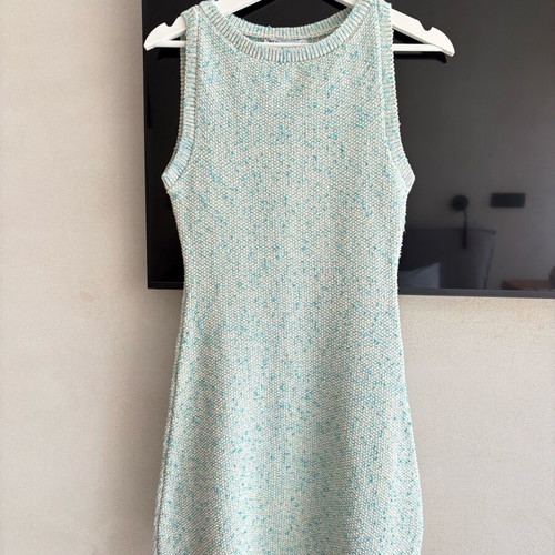 Zara dress like new, mini knit beige with turquoise