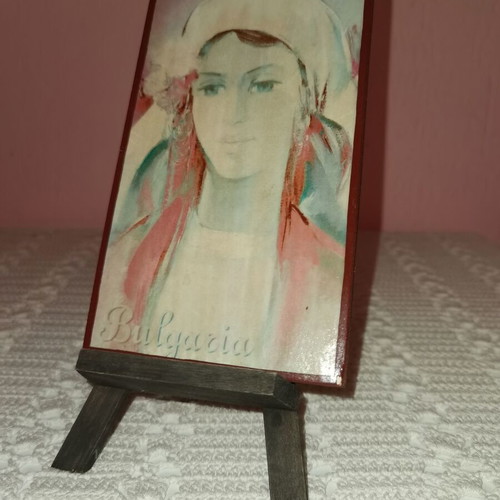 Souvenir painting like new with wooden stand