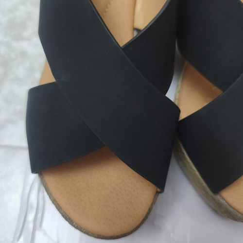 B-Soft Black Platform Sandals like new, genuine leather sole, size 39