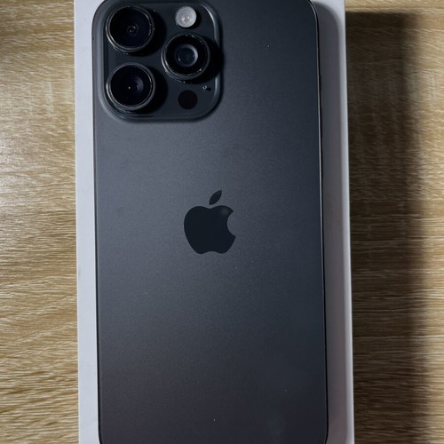 iPhone 15 Pro Max 256GB like new, black, Apple iOS