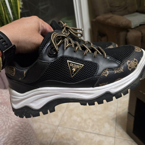 Guess sneakers like new, black and beige, size 40