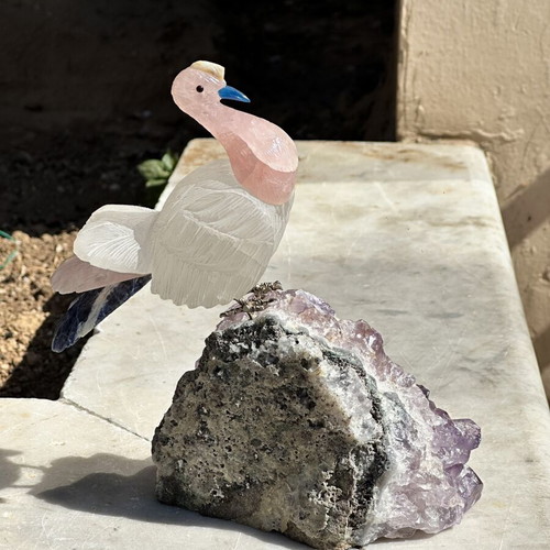 Handmade decorative bird from quartz on raw amethyst, used, 20x15 cm