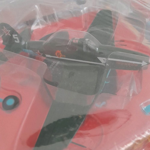 Metallic World War II fighter plane Deagostini new