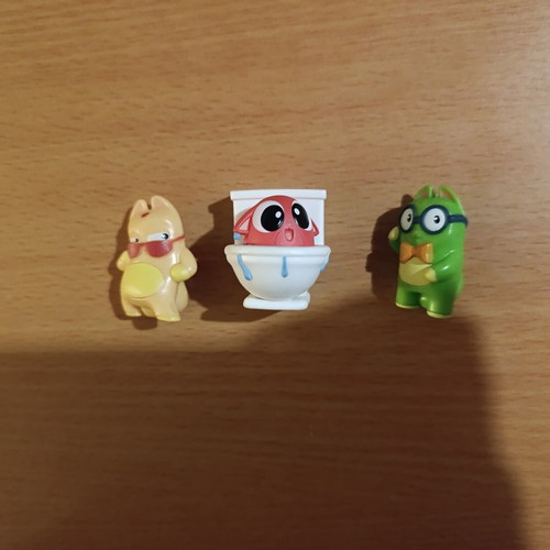 Lost Kitties collectible figures set