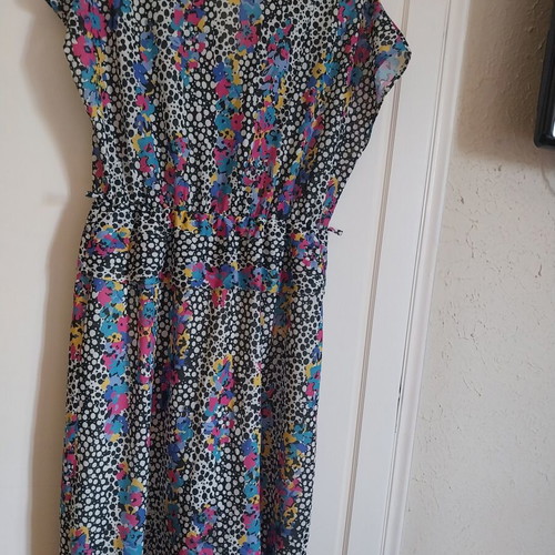 Authentic 80's midi dress with lining, elastic waist, like new, multicolor