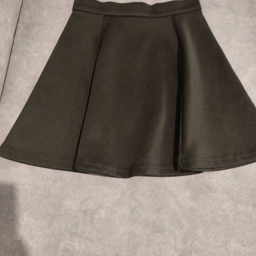 Stradivarius black skater skirt new with gold zipper