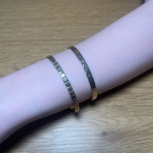Minimal gold hoop bracelets Zara like new with sparkling rhinestones