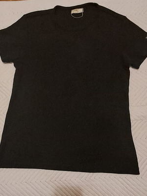 Bershka black T-shirt size M like new