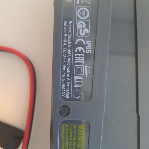 Bosch C1 12V Car Battery Charger like new
