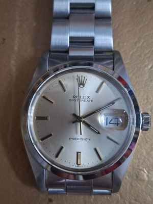 Rolex watch like new without box and papers