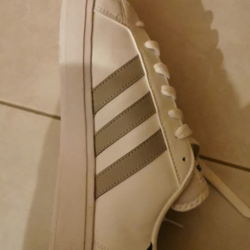 Adidas right shoe 43 1/3 white like new