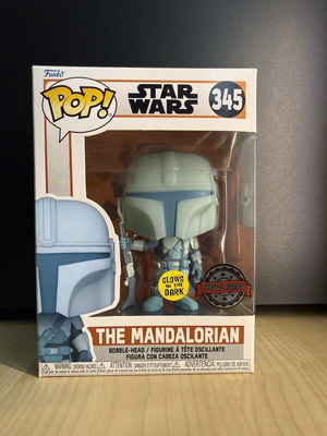 Funko Pop Star Wars The Mandalorian Holo Glow In The Dark 345 Mint