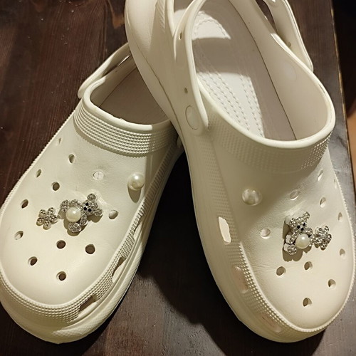 Migato Crocs Size 41 Like New, Fit Size 40, White