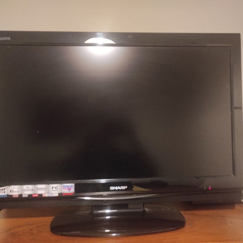 Sharp TV like new with decoder, USB port and HDMI connection