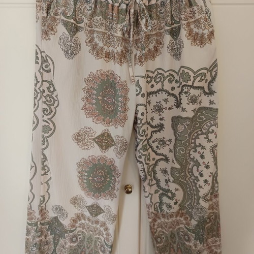 Women's summer set new, beige and green, size 40