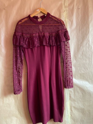 May dress new, size S/M, red