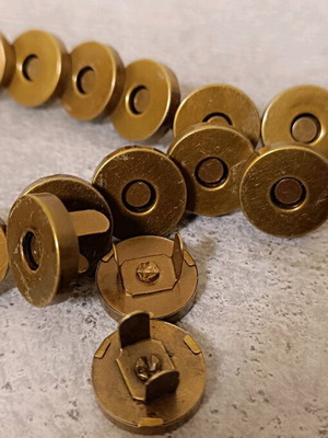 Μαγνητικά κουμπώματα σετ 16, διάμετρος 18 χιλιοστών, μπρονζέ, καινούργια