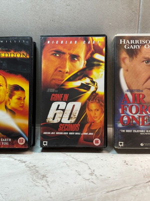Action and adventure VHS tapes used, pack of 3 English editions