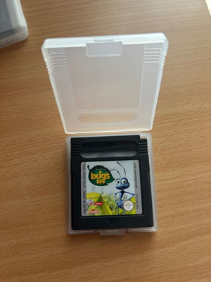 Disney A Bug's Life Nintendo Game Boy Color game with manual