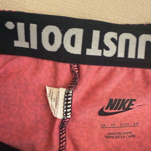 Nike leggings like new, black and pink, size XS
