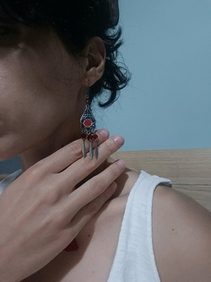 Vintage boho earrings like new, red