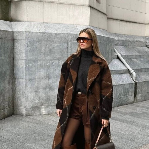Wool coat new with lining, very soft and warm, brown, size M