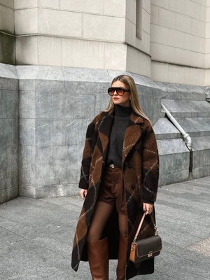 Wool coat new with lining, very soft and warm, brown, size M