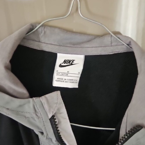 Nike kids' zip-up cardigan like new, black and grey, size M