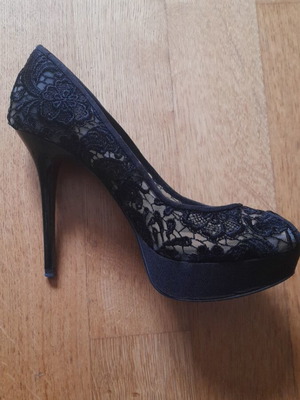 Zara high-heeled lace peep-toe pumps like new, black size 41