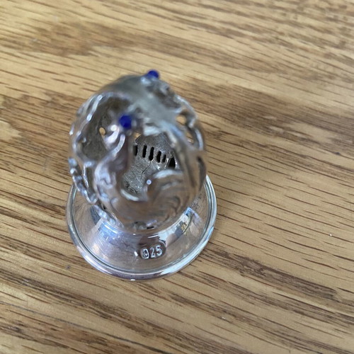 Silver decorative egg thimble 925 with base and blue stones vintage collectible