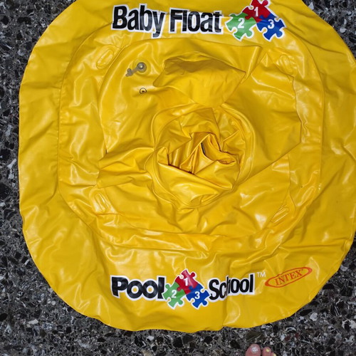 Intex Baby Float Swimtrainer used, for 1-2 years, yellow