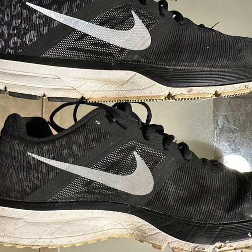 Nike athletic shoes used, size 46, black