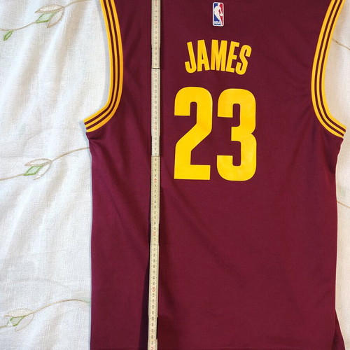 LeBron James #23 Cleveland Cavaliers Adidas NBA Swingman Jersey like new