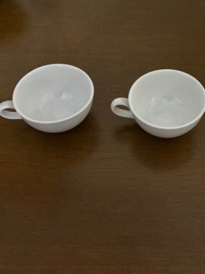 Ionia porcelain coffee cups like new, set of 2