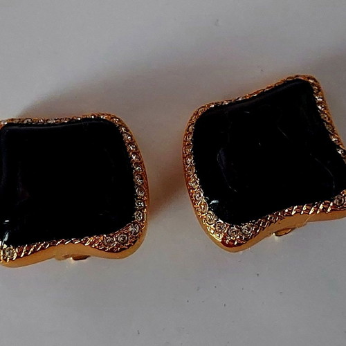 Vintage earrings clip-on from Italy like new, gold and black