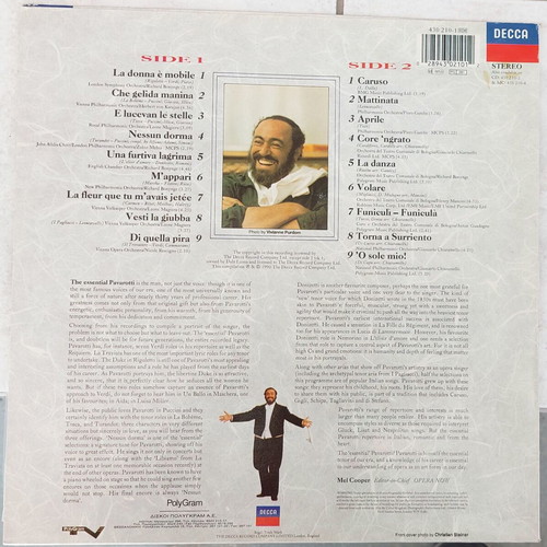 Pavarotti The Essential LP like new, classical