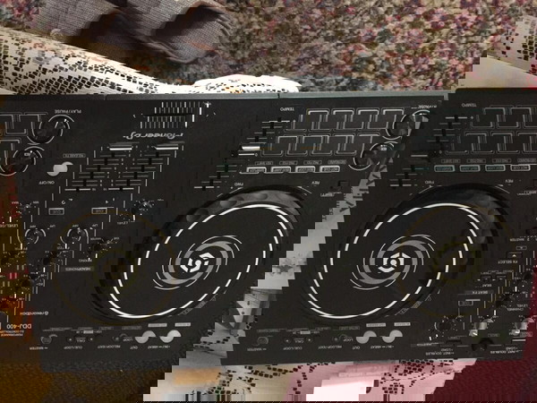 DJ конзола DDJ 400,DDJ SX2