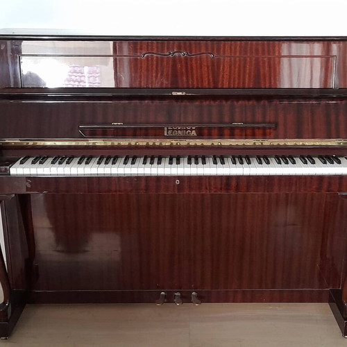 Legnica upright piano like new, walnut with glossy finish