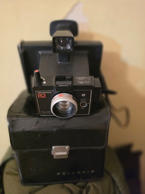 Polaroid Colorpack 82 vintage camera with original case