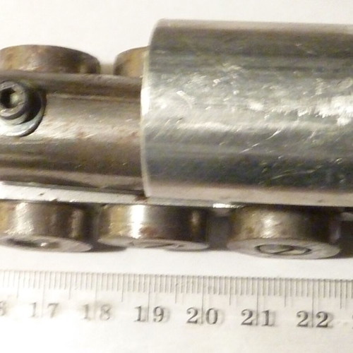 Iron solid handmade children's toy like new