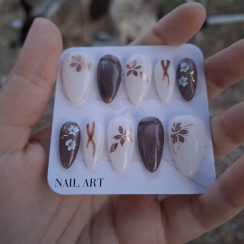 Press On Nails set with application tools
