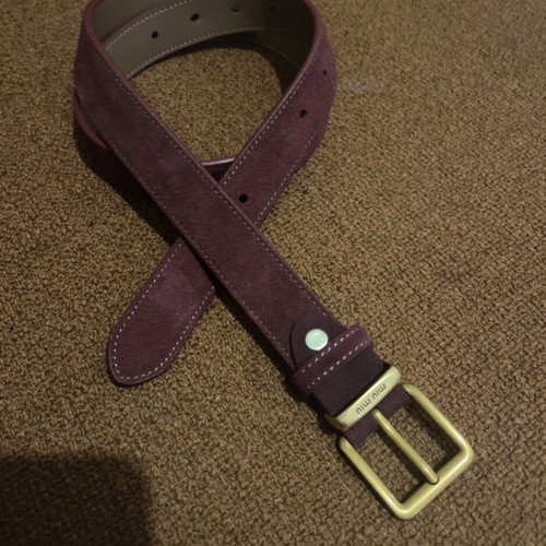 Miu Miu belt like new, 110 cm, red suede