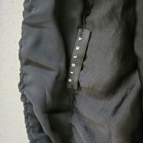 Sisley pleated black skirt like new, size M-L