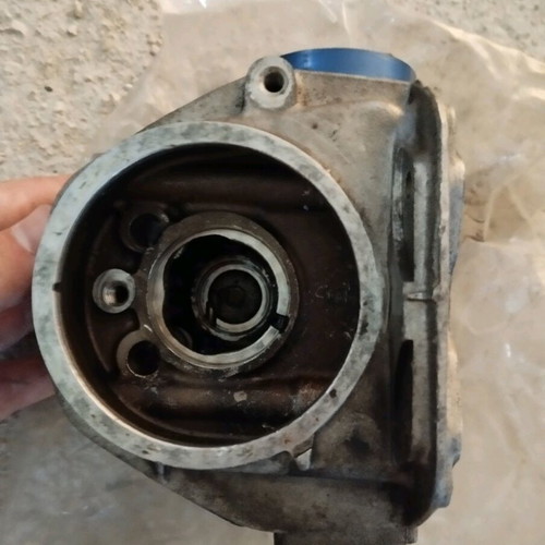Innova Genuine Cylinder Head used, valves only