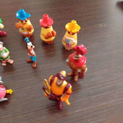 Kinder figures used, set of 13